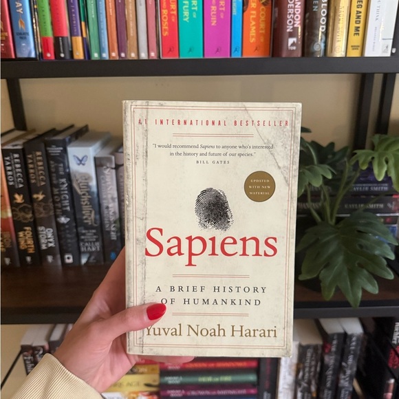 Sapiens: A Brief History of Humankind Book by Yuval Harari - Picture 1 of 2